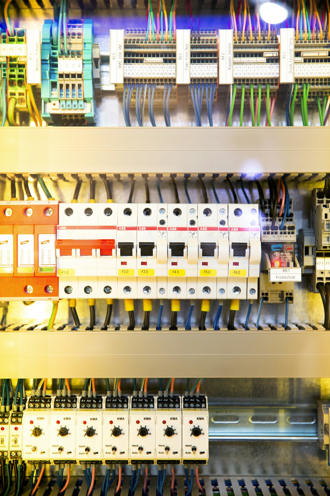 Emergency electrician